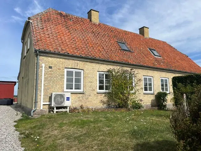 house Hyggeligt hus med have nær Nykøbing F.