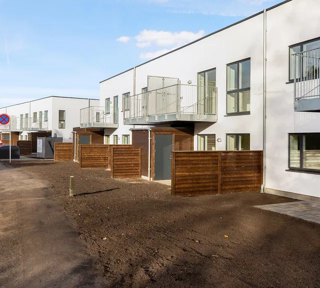 apartment Lys 2-værelses lejlighed med egen terrasse
