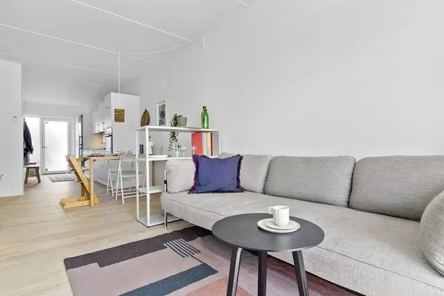 apartment Bright 3-Bedroom Apartment with South-Facing Balcony in Tilst