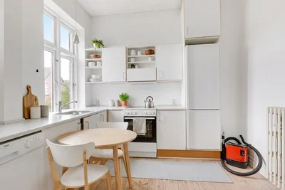 Lys 3-værelses på 88 m2 i klassisk rødstensejendom – højt til loftet, franske døre og fælles gårdhave - Østergade, Esbjerg - 4