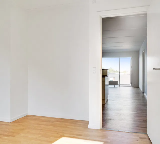 apartment Lys lejlighed med stor altan i København K