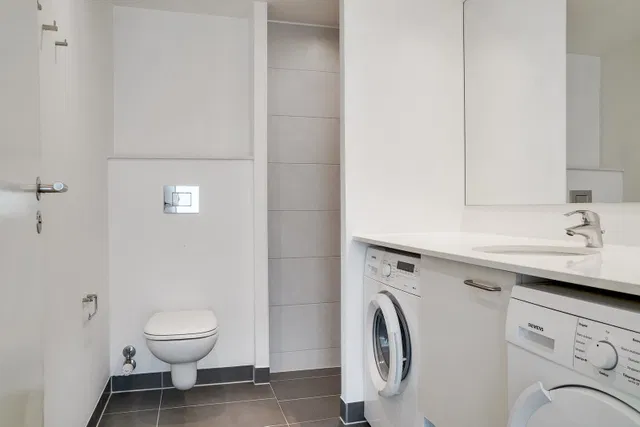apartment Lys lejlighed med stor altan i København K