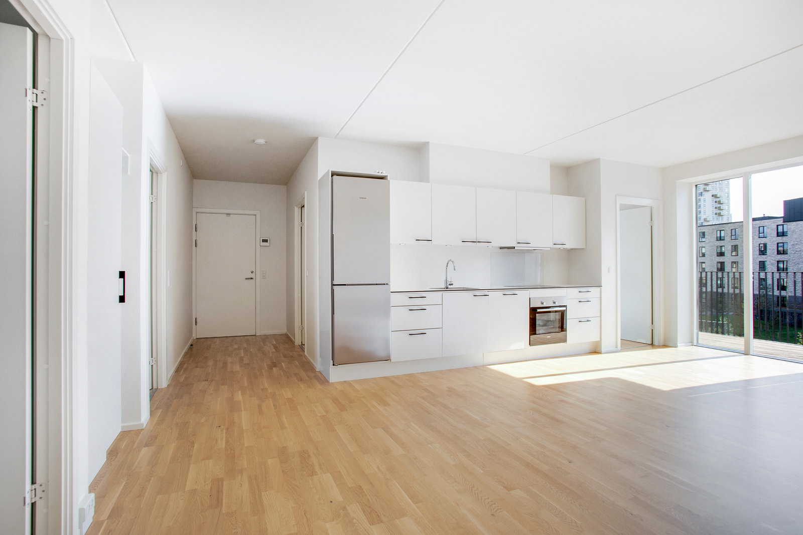 apartment Modern 4-room apartment with south-facing balcony