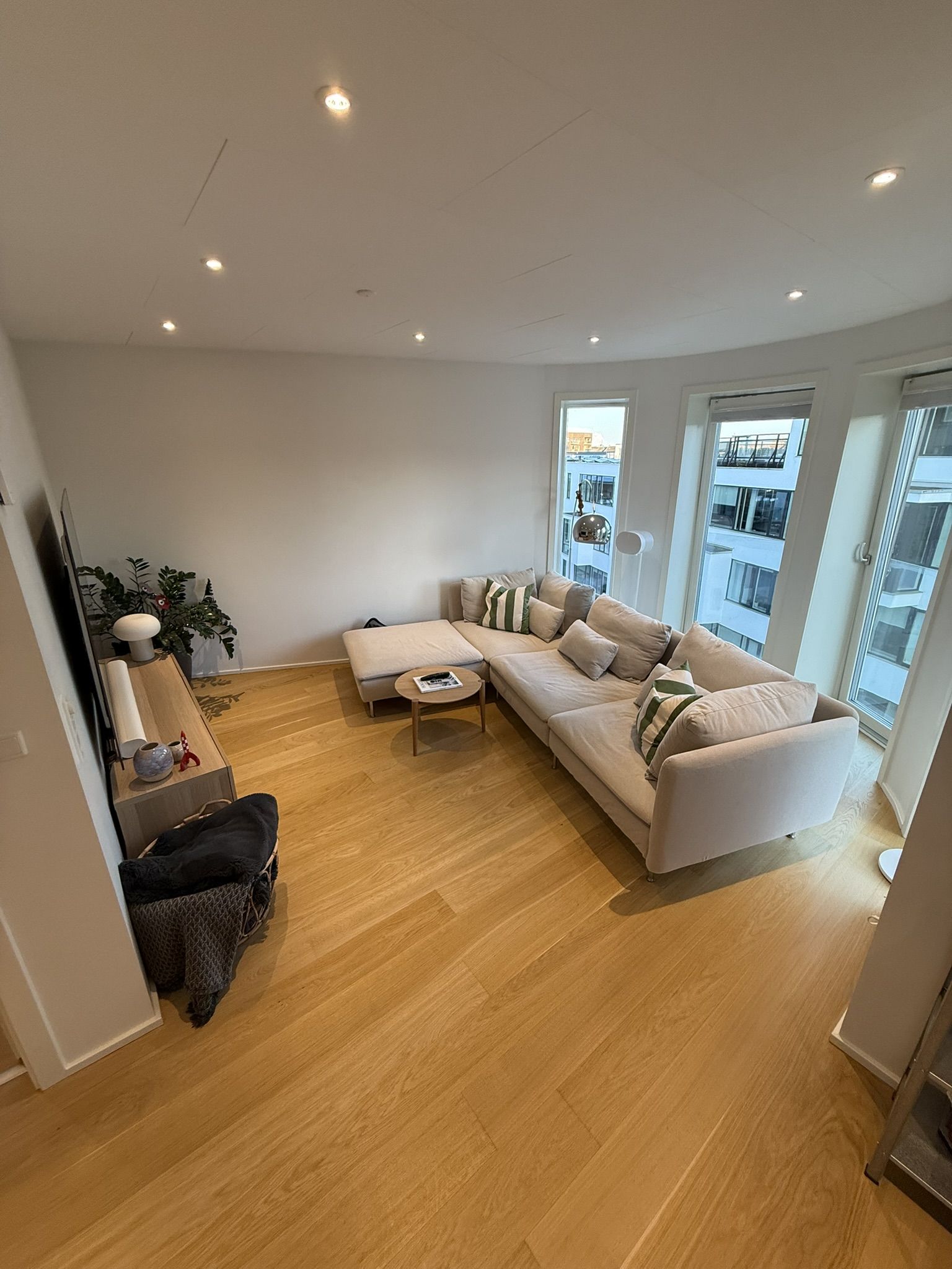 apartment Charmerende penthouse med altan og moderne komfort