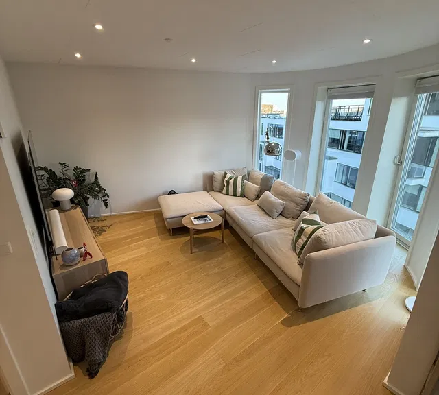 apartment Penthouse Apartment with Balcony and Modern Comfort