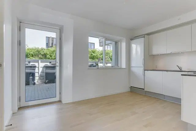 apartment Lys 3-værelses lejlighed med terrasse