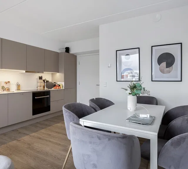 apartment Lys nyopført 3-værelses med altan i Vestbyens start