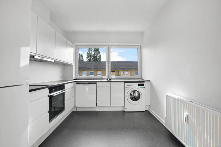 4-Room Apartment in a Desirable Location in Taastrup - Lindevangshusene, Taastrup - 1