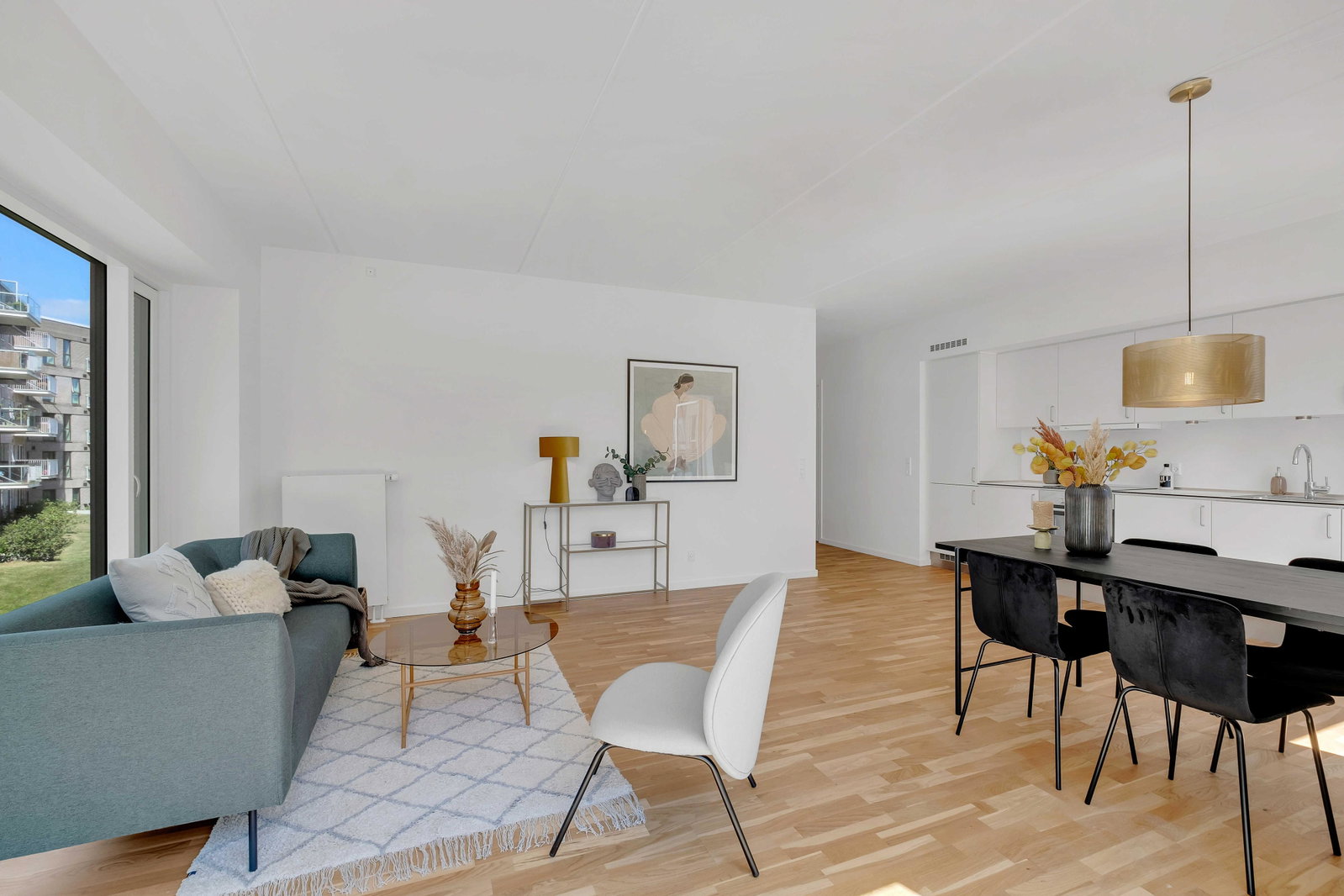 apartment Bright 3-Room Apartment with Open-Plan Kitchen and Living Area