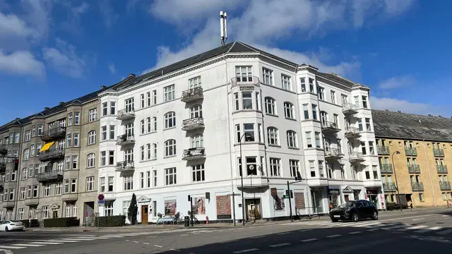apartment Lys hjørnelejlighed i Hellerup tæt på strand og indkøb