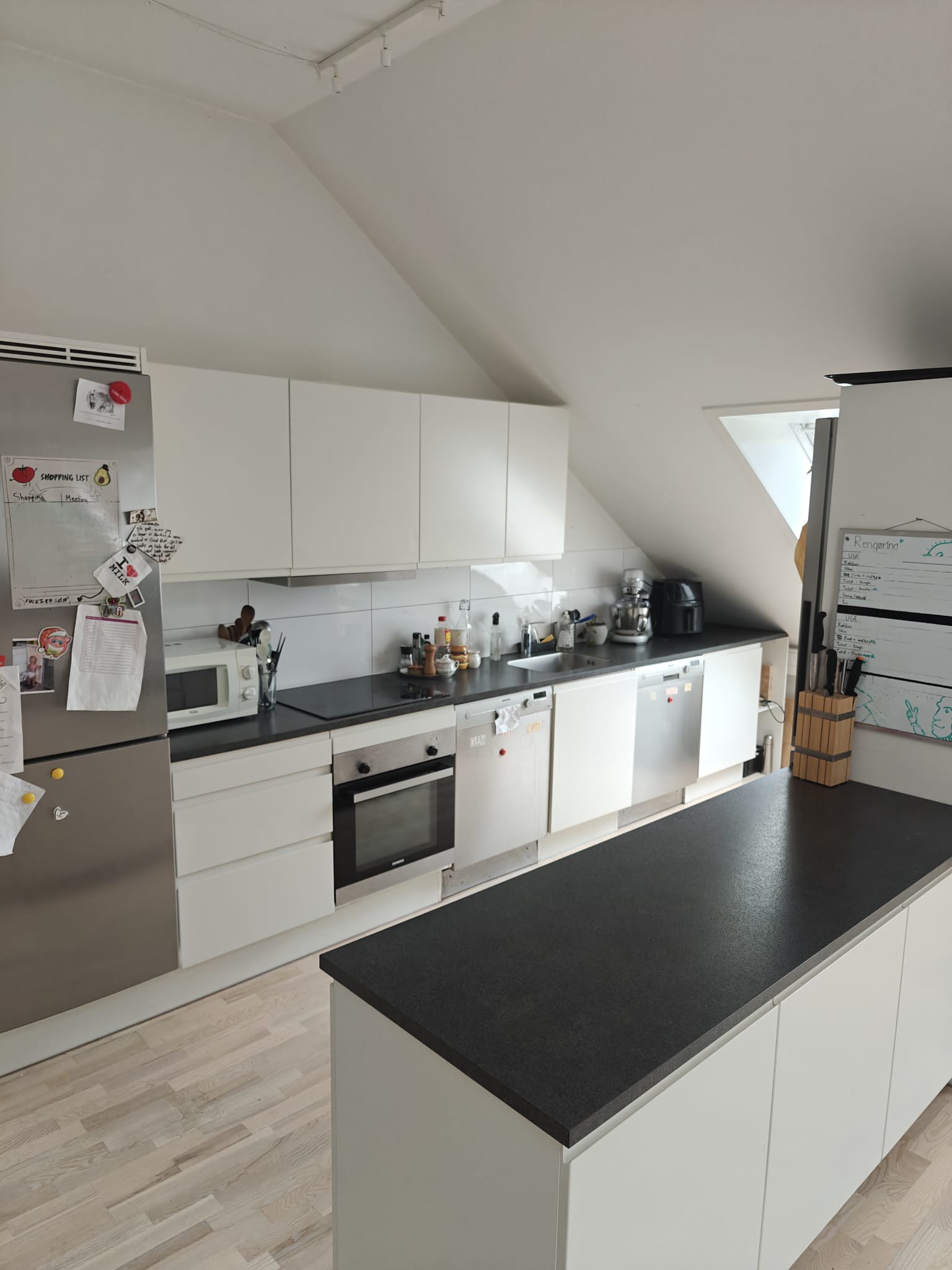 apartment Stor og velindrettet bolig på 203 m²