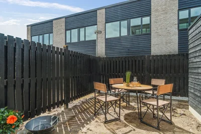 Rummeligt rækkehus i tre plan med tagterrasse - Lykkens Minde, Søborg - 1