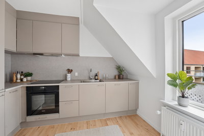 Indflytningsklar 2-værelses bolig med egen terrasse - Vejgård Bymidte, Aalborg - 4