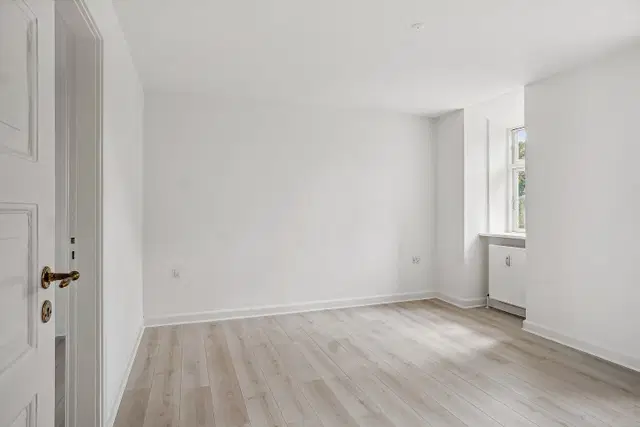 apartment Newly Renovated and Modern One-Bedroom Apartment