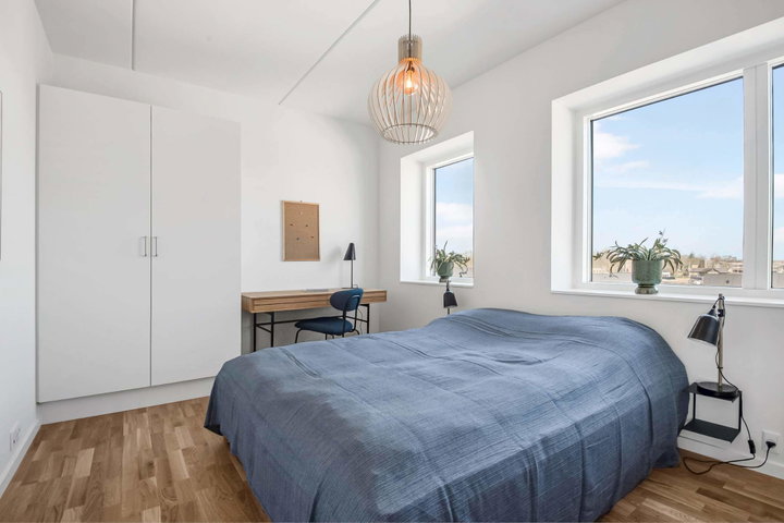 Moderne 4-værelses lejlighed med terrasse - Admiralen, Årslev - 0