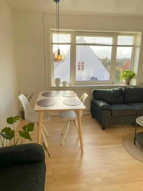Charmerende 2-værelses lejlighed i enestående ejendom - Plantagevej, Frederikshavn - 0