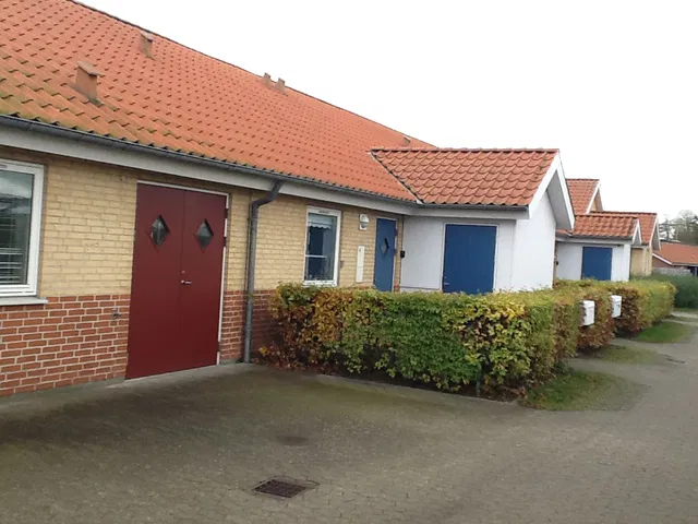 townhouse Charming 2-Room Townhouse with Garden in Aalborg