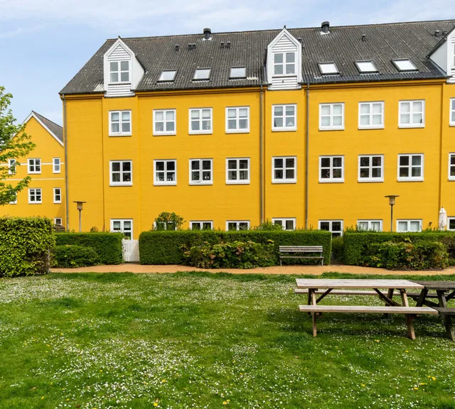 apartment Central 2-værelses lejlighed på 75 m² i Aalborg