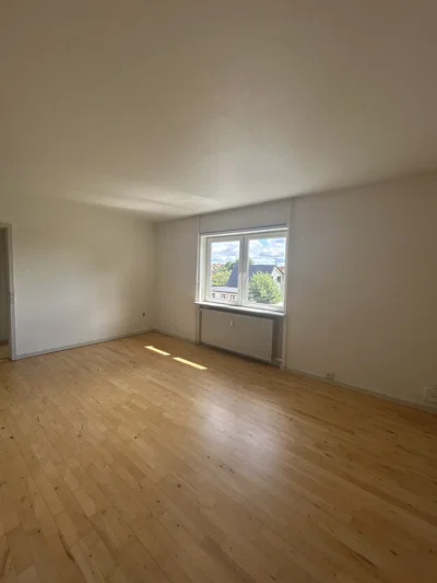 Lys 1-værelses på 43 m2 med separat køkken – parkering og fællesvaskeri - Holmehusvej, Odense C - 4