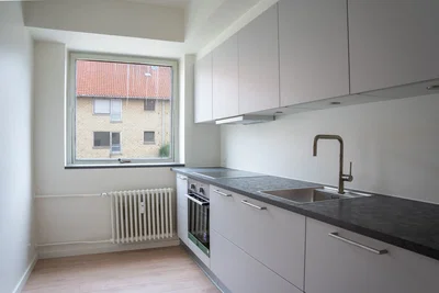 Renoveret 2-værelses lejlighed med østvendte vinduer - Herlufsvænge, Næstved - 4