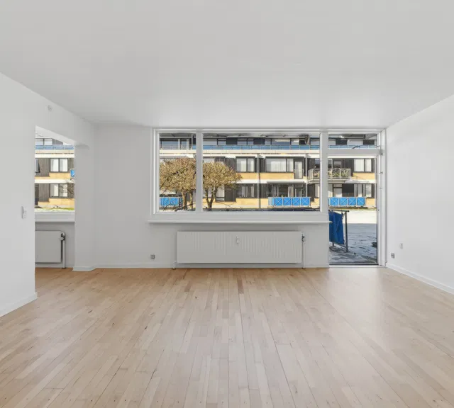 apartment Bright 3-Room Senior Residence with Views of Green Areas