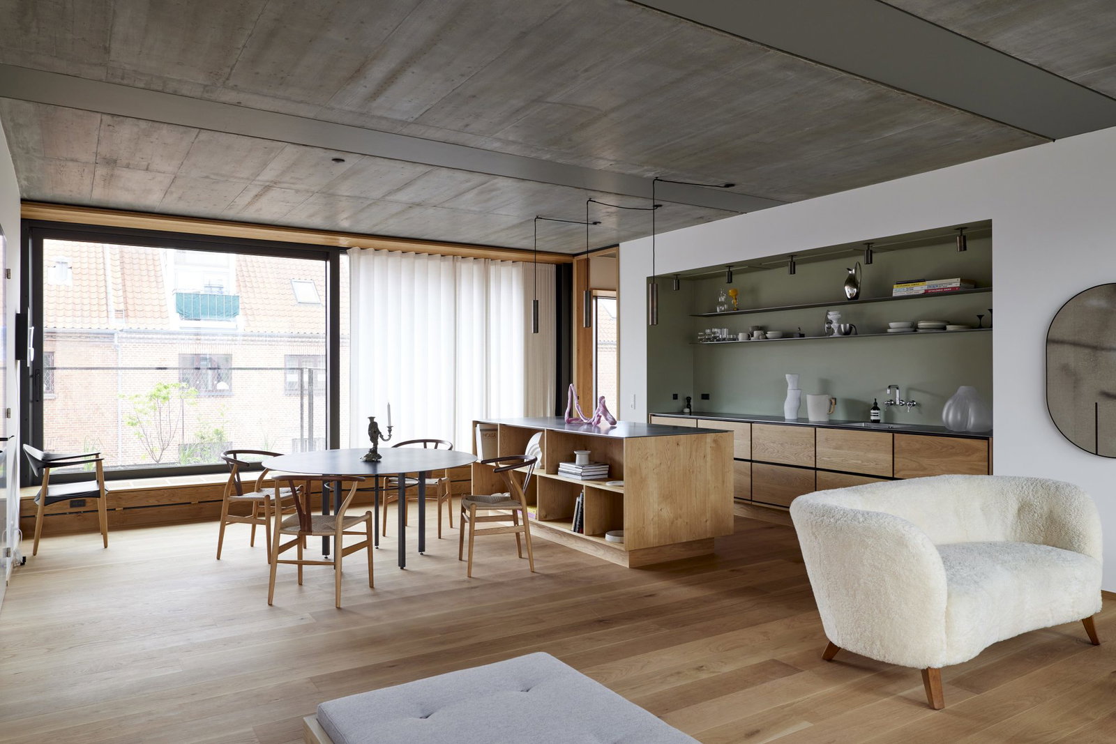 apartment Arkitekttegnet luksusbolig med to altaner på Nørrebro