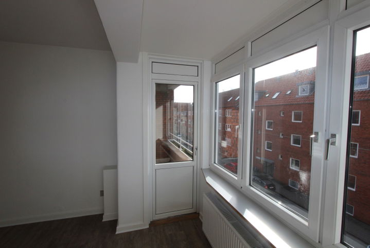 Cozy 3-room apartment with balcony and parking - Willemoesgade, Esbjerg - 2