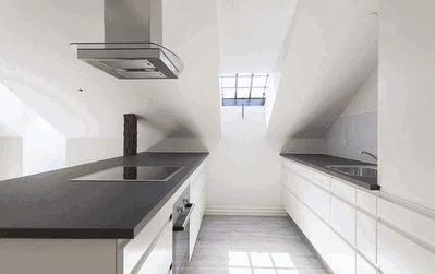 Lys 2-værelses tagbolig på 94 m² i historisk ejendom - Ryesgade, Aalborg - 2