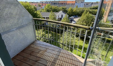 Lys 2-værelses bolig med altan, gårdudsigt og gulvvarme - Poul Paghs Gade, Aalborg - 3