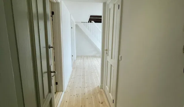apartment Lys taglejlighed med hems og kvist centralt i byen