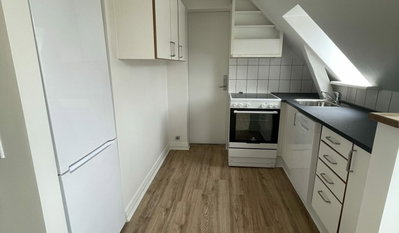 Lys taglejlighed med hems og kvist centralt i byen - Rantzausgade, Aalborg - 3