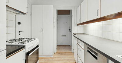 Rummelig 2-værelses med sydvendt altan, fjordkig og elevator - Toldbodgade, Aalborg - 3