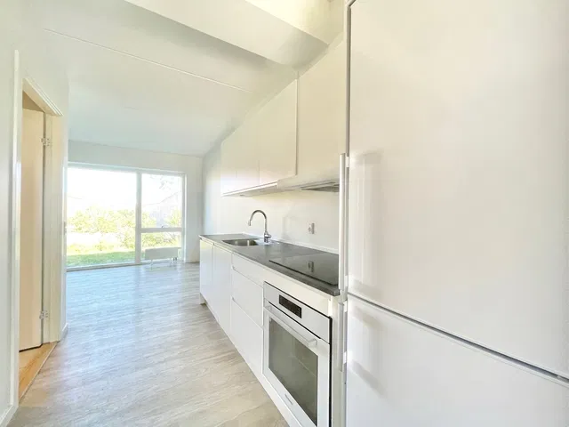 apartment Lys 2-værelses lejlighed med altan i Aalborg