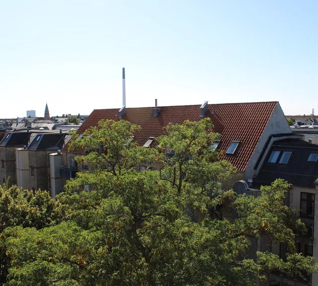 apartment Hyggelig 2V på 6. etage - højt over byens tage med godt lys og udsigt