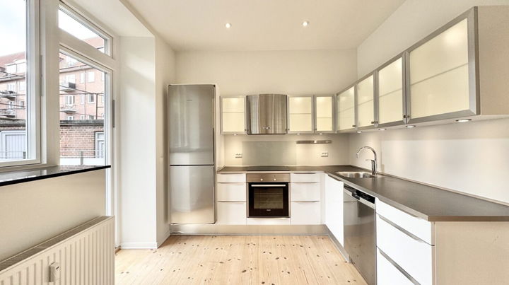 Newly renovated 3-room ground-floor apartment by the Odense River - Frederiksgade, Odense C - 2