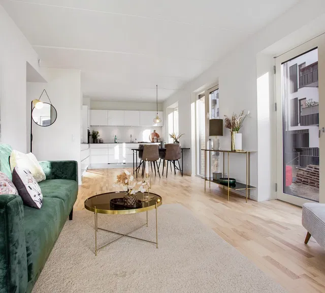 apartment Lys 3-værelses lejlighed med altan i Køge