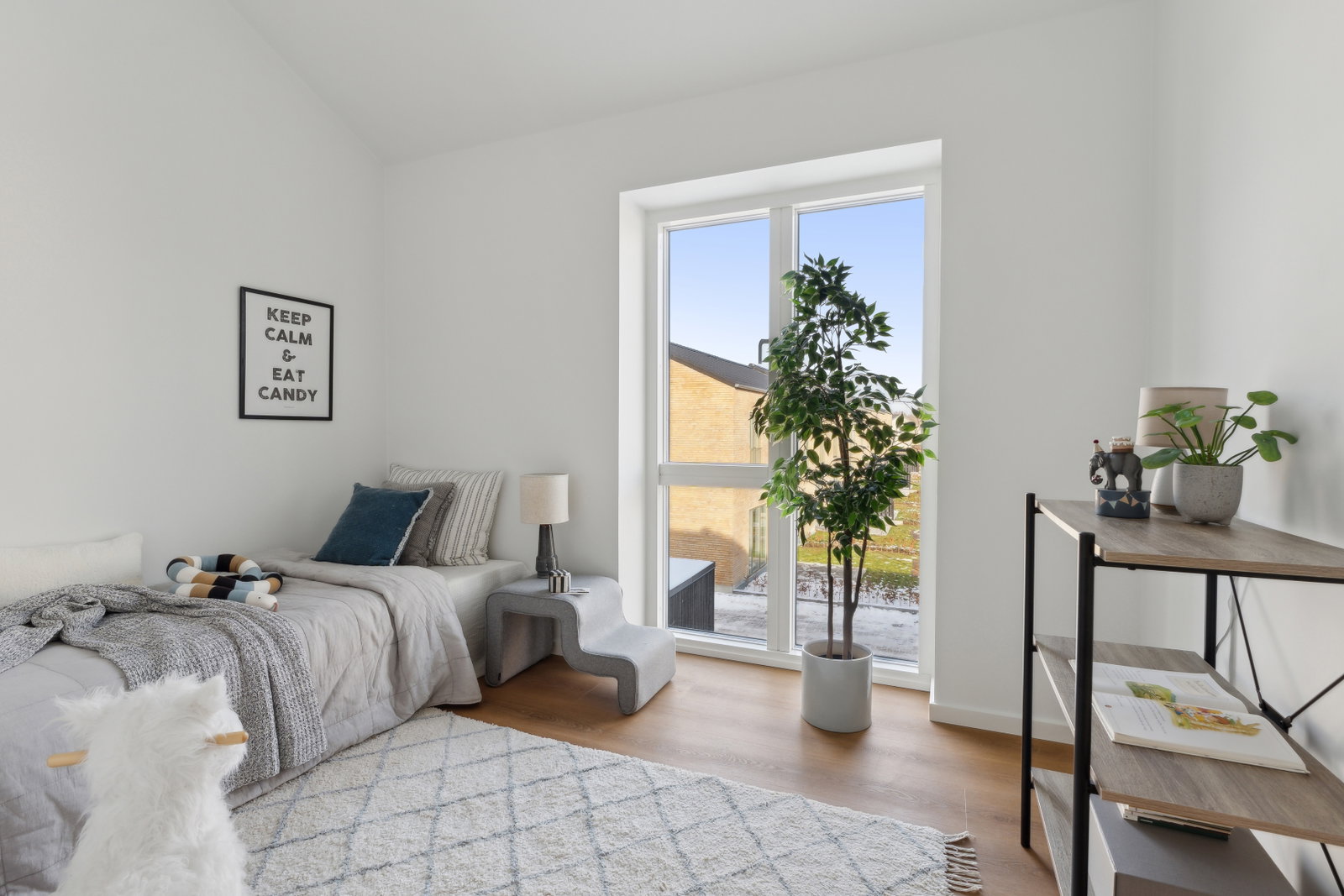 townhouse Rummeligt rækkehus med have og terrasse i Kokkedal