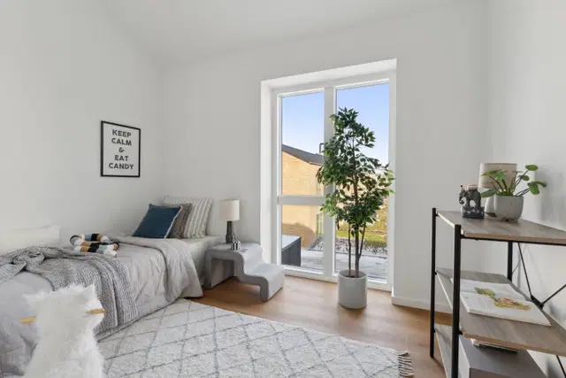 townhouse Rummeligt rækkehus med have og terrasse i Kokkedal