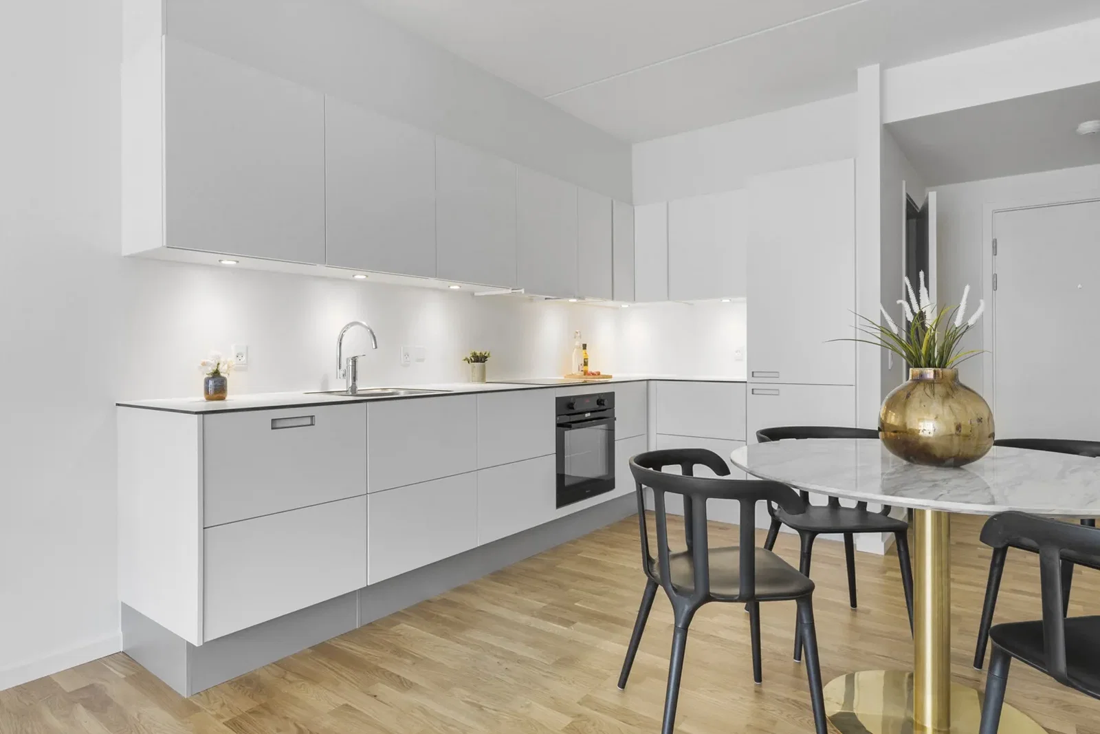 apartment Skøn 2-værelses lejlighed med altan i Gartnerbyen