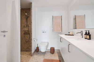 Bright 3-Room Apartment with Balcony in an Attractive Area - Rygårds Alle, Hellerup - 4