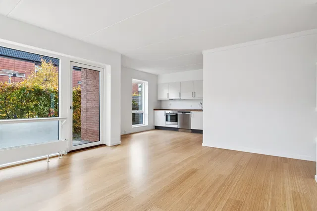 apartment 2-værelses lejlighed med altan i Solrød Strand