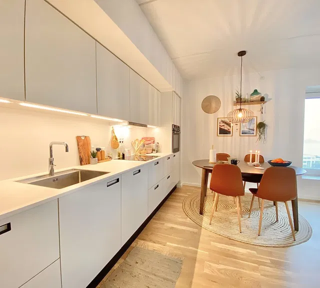 apartment Lys 2-værelses med fjordudsigt og stor altan