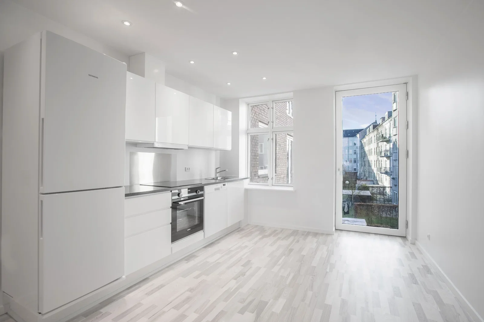 apartment Bright newly built apartment centrally located in Aalborg – pets allowed