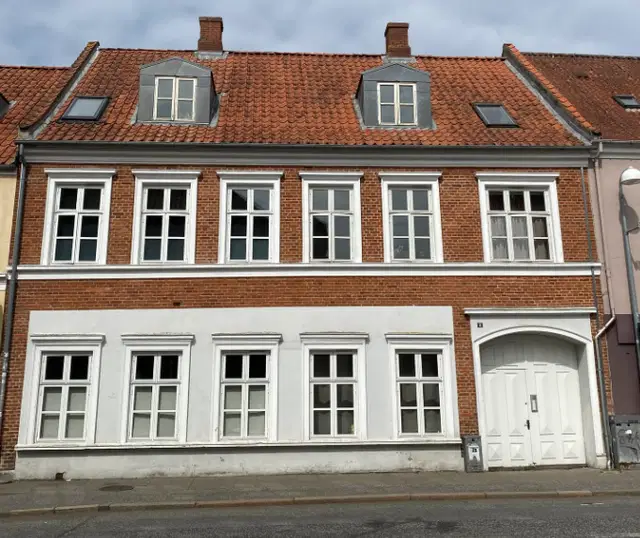 apartment 3-room ground-floor apartment with terrace