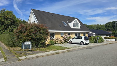 Rummelig villa på 229 m² med skøn have i Viby J - Rosendalvej, Viby J - 1