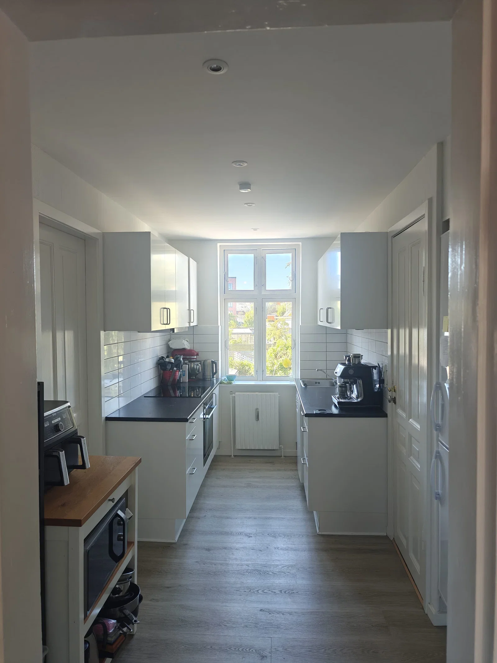 apartment Bright and Spacious 5-Room Apartment of 137 m² with Modern Kitchen, Washer-Dryer Column and Pets Allowed – Available from 1 December