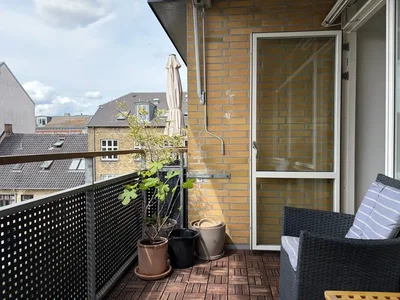 Hyggelig lejlighed med altan og central beliggenhed - Kingosgade, Frederiksberg C - 1