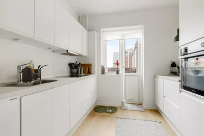 Lys 4-værelses på 107 m2 med altan, stilrent køkken og moderne badeværelse - Norgesgade, Esbjerg - 3