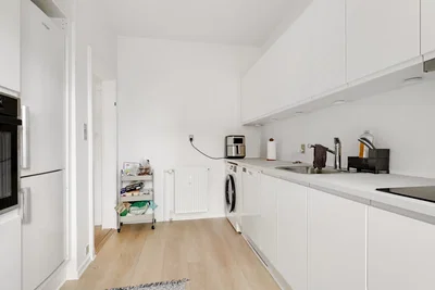Lys 4-værelses på 107 m2 med altan, stilrent køkken og moderne badeværelse - Norgesgade, Esbjerg - 2