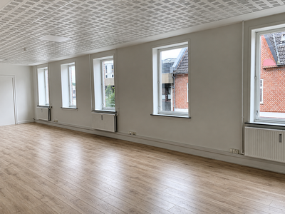 Newly renovated seven-room apartment in a central location in Grindsted - Borgergade, Grindsted - 2